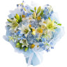 Букет  с голубой гортензией и белыми лилиями «Небесный вальс»